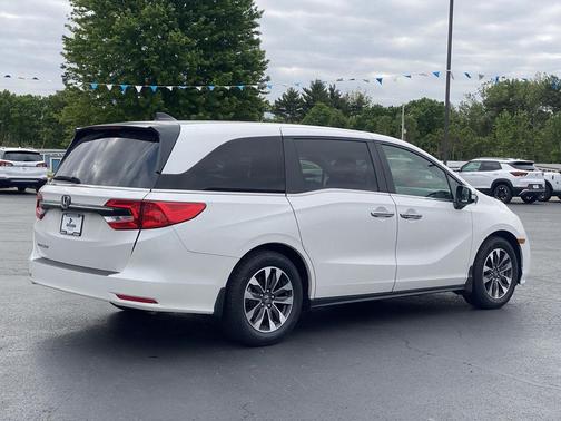 Platinum White Pearl 2024 Honda Odyssey EX-L