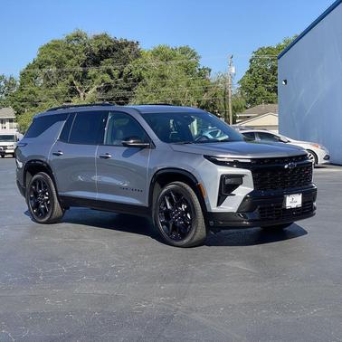 Sterling Grey Metallic 2026 Chevrolet Traverse RS