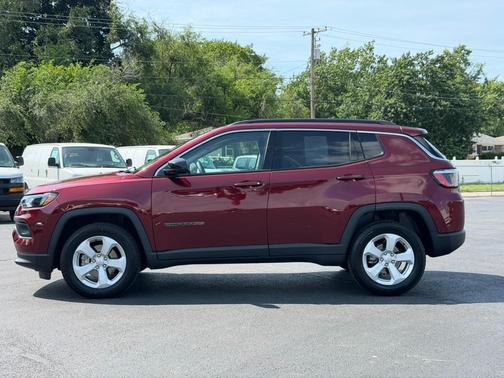Velvet Red Pearlcoat 2022 Jeep Compass Latitude