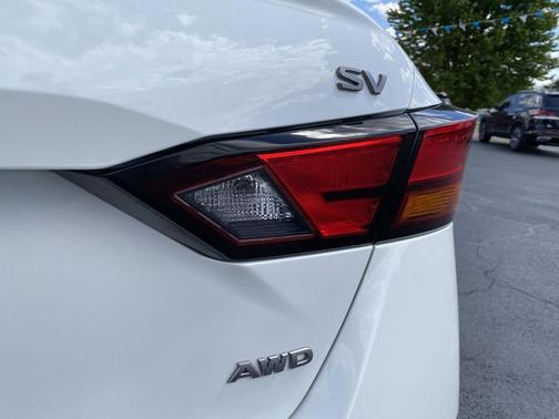 Pearl White Tricoat 2024 Nissan Altima 2.5 SV