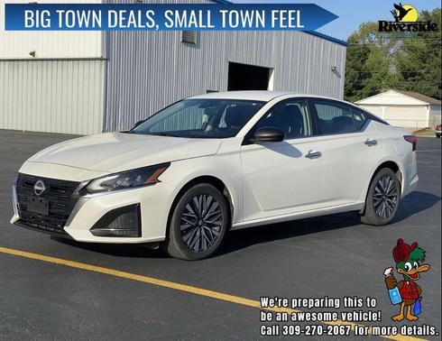 Pearl White Tricoat 2024 Nissan Altima 2.5 SV