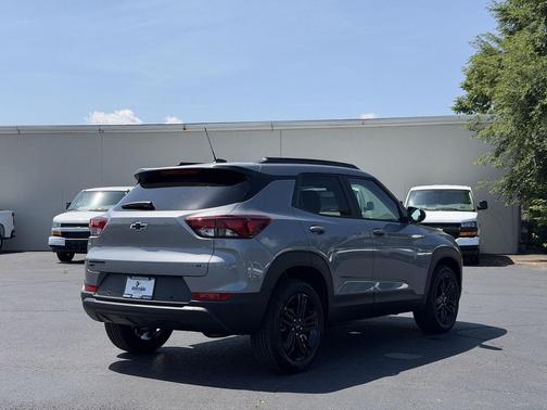 Sterling Gray Metallic 2026 Chevrolet Trailblazer LT