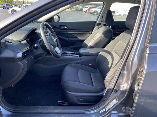 Gun Metallic 2024 Nissan Altima 2.5 SV