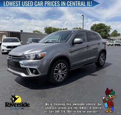 Alloy Silver Metallic 2018 Mitsubishi Outlander Sport 2.4 SE