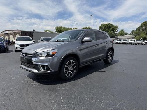 Alloy Silver Metallic 2018 Mitsubishi Outlander Sport 2.4 SE
