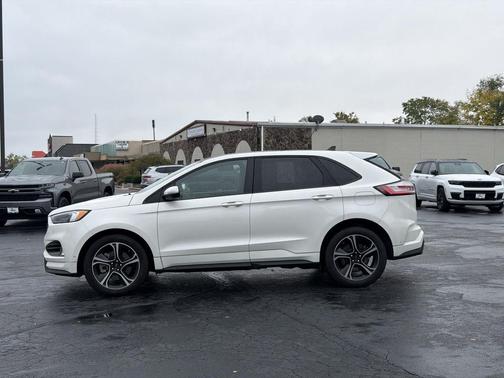 Star White Metallic Tri-Coat 2021 Ford Edge ST