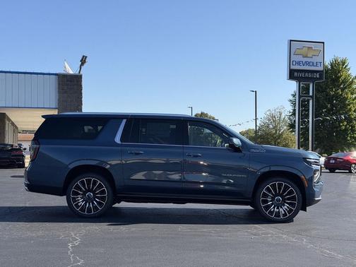Lakeshore Blue Metallic 2026 Chevrolet Suburban High Country, 4WD