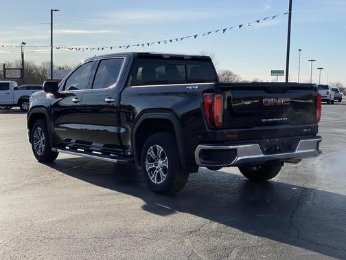2022 GMC Sierra 1500 SLT