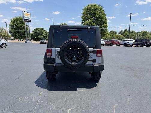 Billet Silver Metallic Clearcoat 2016 Jeep Wrangler Willys Wheeler