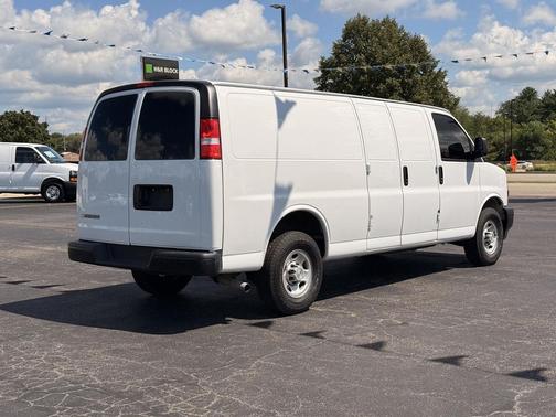 2024 Chevrolet Express 2500 RWD 2500 Extended Wheelbase WT