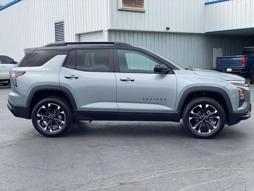 Sterling Gray Metallic 2026 Chevrolet Equinox FWD RS