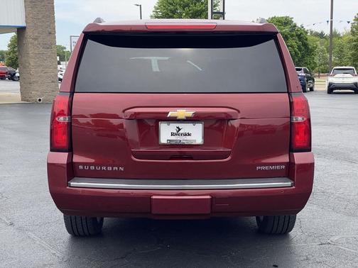 Siren Red Tintcoat 2019 Chevrolet Suburban Premier