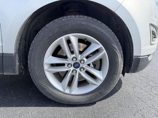 Ingot Silver Metallic 2018 Ford Edge SEL