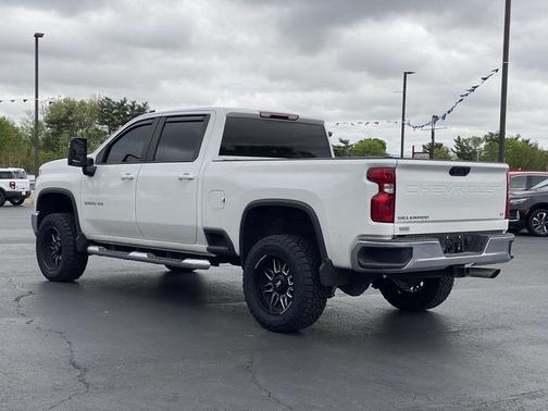 Summit White 2024 Chevrolet Silverado 2500 LT