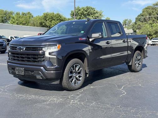 Dark Ash Metallic 2022 Chevrolet Silverado 1500 RST