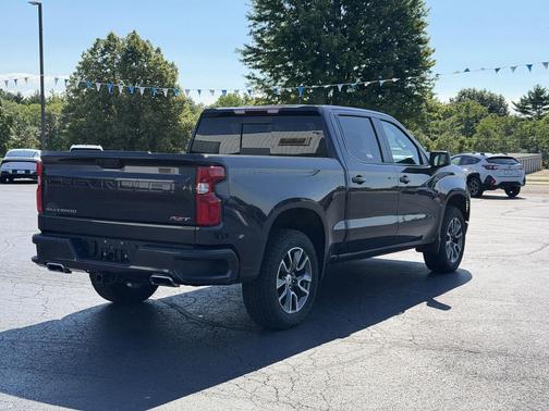Dark Ash Metallic 2022 Chevrolet Silverado 1500 RST