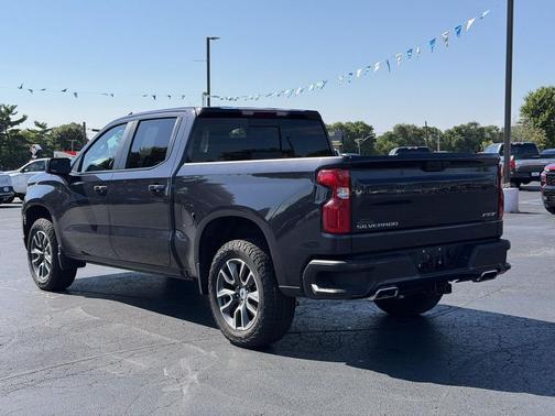 Dark Ash Metallic 2022 Chevrolet Silverado 1500 RST