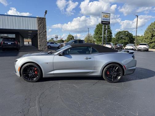 Sharkskin Metallic 2023 Chevrolet Camaro 1SS