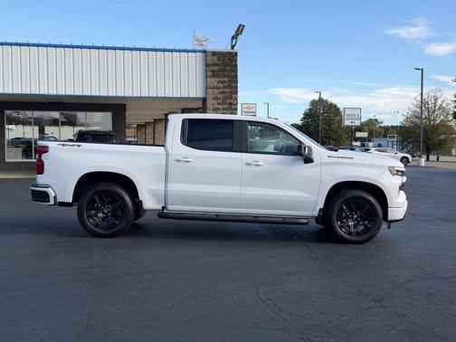 Summit White 2026 Chevrolet Silverado 1500 RST