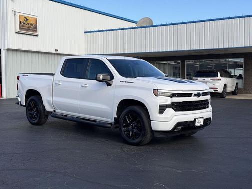 Summit White 2026 Chevrolet Silverado 1500 RST