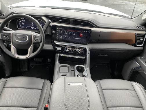 2024 GMC Sierra 2500 Denali