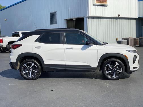 Summit White 2022 Chevrolet Trailblazer RS