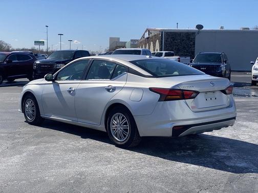 2020 Nissan Altima S FWD