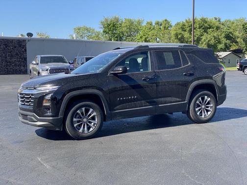 Mosaic Black Metallic 2025 Chevrolet Equinox 1LT