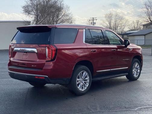2022 GMC Yukon SLT