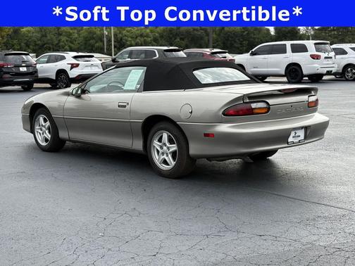 2001 Chevrolet Camaro Base