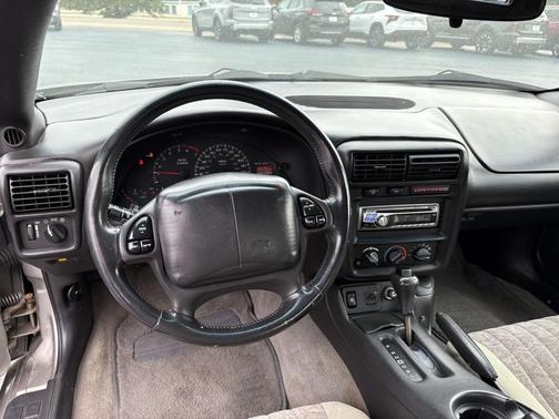 2001 Chevrolet Camaro Base