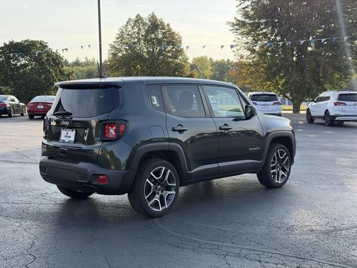 Technogreen Metallic Clearcoat 2021 Jeep Renegade Jeepster 4x4