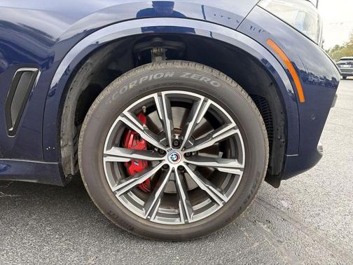 Tanzanite Blue II Metallic 2022 BMW X5 M50i