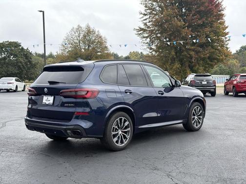 Tanzanite Blue II Metallic 2022 BMW X5 M50i