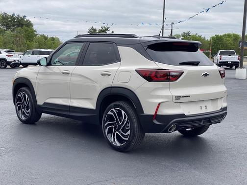 White Sands 2026 Chevrolet Trailblazer RS