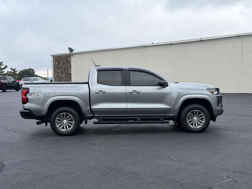 Sterling Gray Metallic 2023 Chevrolet Colorado LT