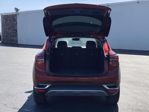 2023 Buick Envision Essence FWD