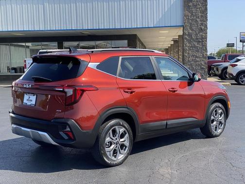 Mars Orange 2024 Kia Seltos S