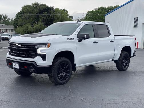 Summit White 2026 Chevrolet Silverado 1500 LT Trail Boss