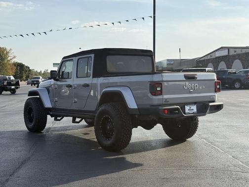 2020 Jeep Gladiator Overland
