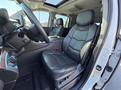 2020 Cadillac Escalade Premium Luxury