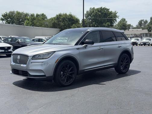 Silver Radiance Metallic Clearcoat 2022 Lincoln Corsair Standard
