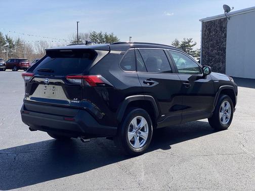 2020 Toyota RAV4 Hybrid LE