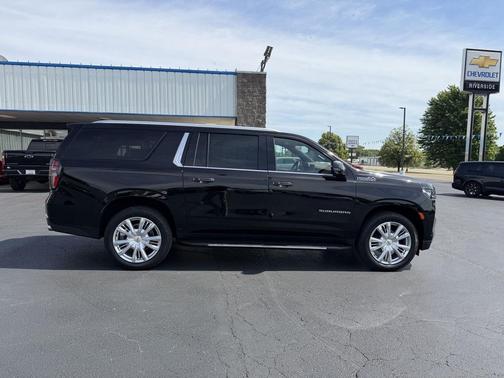 Black 2023 Chevrolet Suburban 4WD High Country