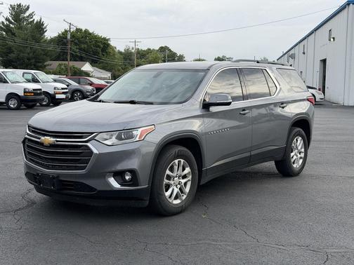 Satin Steel Metallic 2019 Chevrolet Traverse LT Cloth