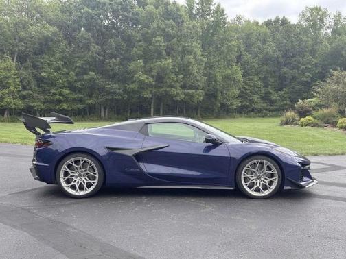 Hysteria Purple Metallic 2026 Chevrolet Corvette ZR1