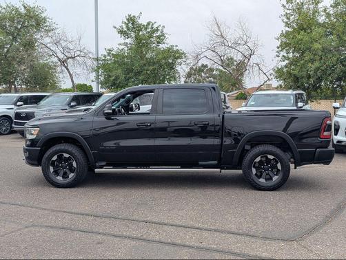 Diamond Black Crystal Pearlcoat 2019 RAM 1500 Rebel