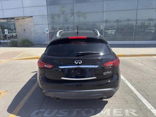 2014 INFINITI QX70 Base