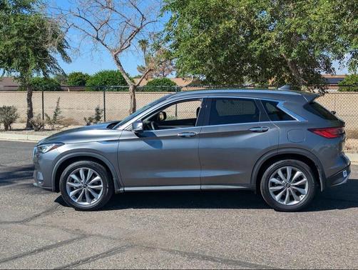 2022 INFINITI QX50 LUXE