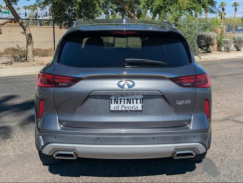 2022 INFINITI QX50 LUXE